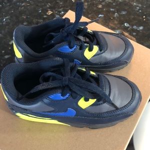 Air Max Blue and Neón Yellow